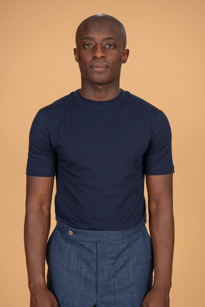 [ME14112S] T-Shirt Classic Cut Roundneck Navy (S)