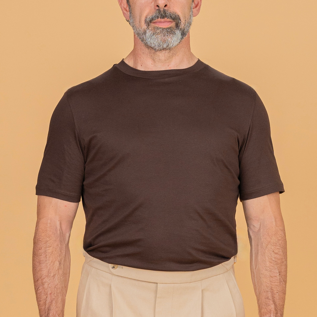 [ME14912S] T-Shirt Classic Cut Roundneck Brown (S)